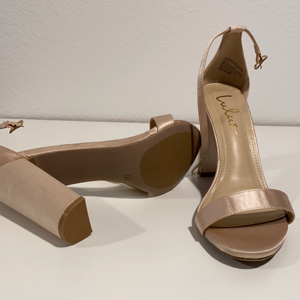 Lulus champagne satin heels - size 8